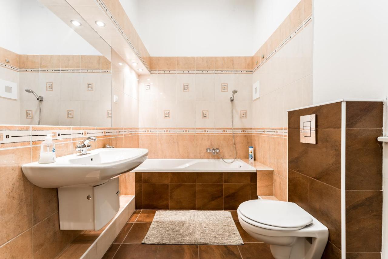 Berta - 4 Bedrooms, 3 Baths Budapesta Exterior foto